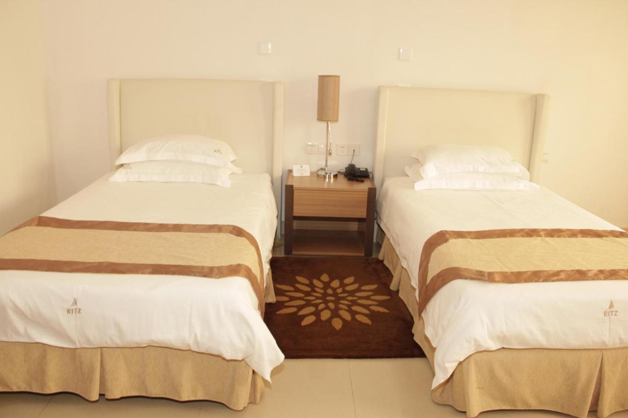 Hotel Victoria Garden Camama Zimmer foto